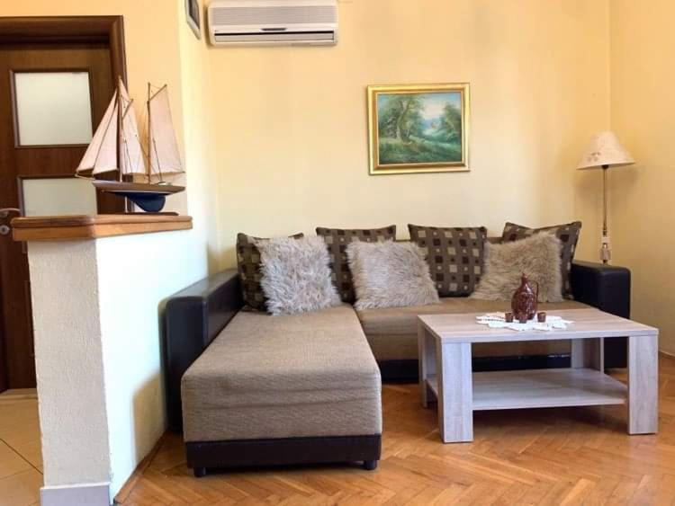 Fresh Apartments Dar Orlic Trogir Luaran gambar